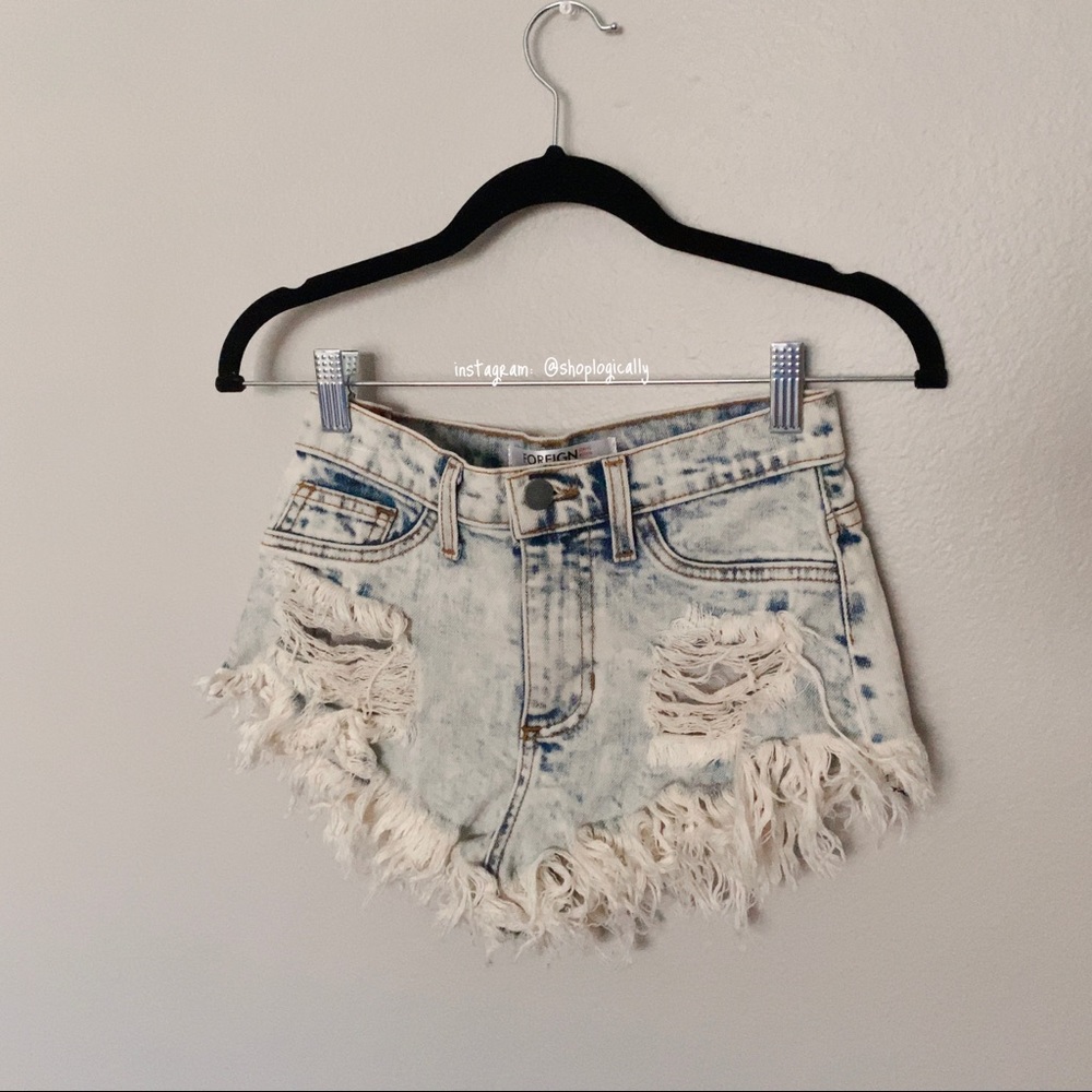 ❌ SOLD ❌ Foreign Exchange Festival Shorts Size S